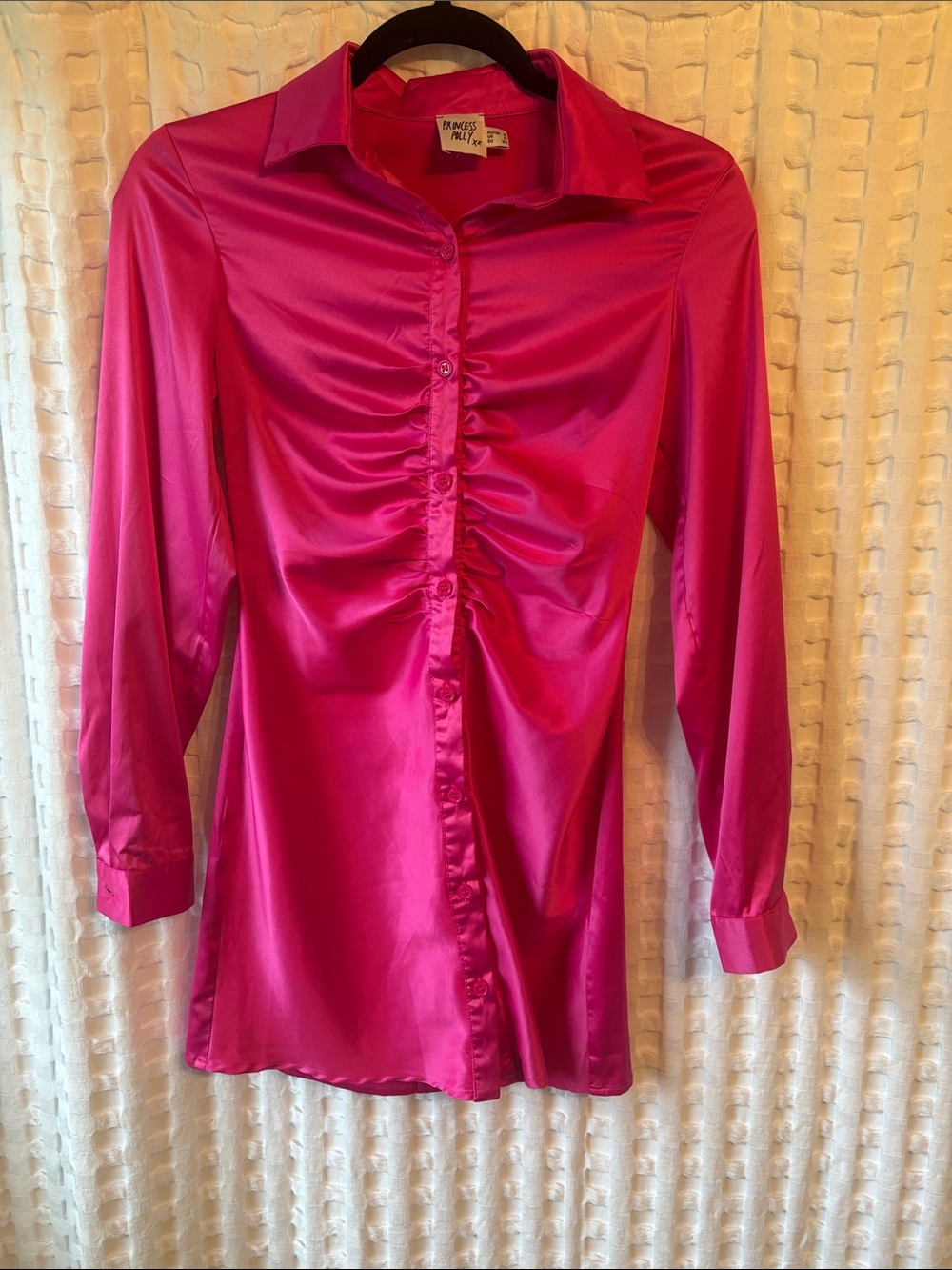 Princess Polly Bright Fuchsia Satin Ruched Button-Down dress 👗